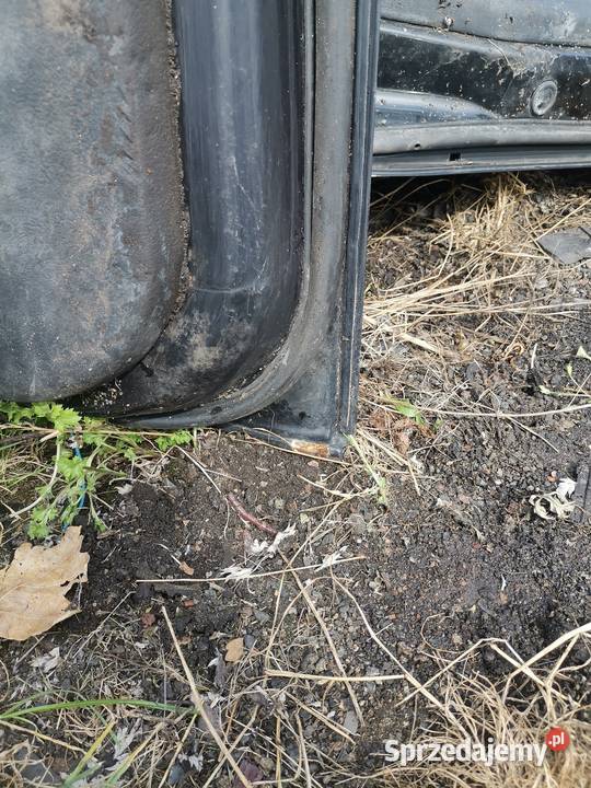 Drzwi prawy tył bmw e46 czarne