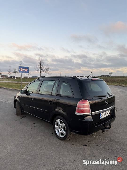 Opel Zafira B 7 osobowa 19D Nowe opony śląskie Gliwice