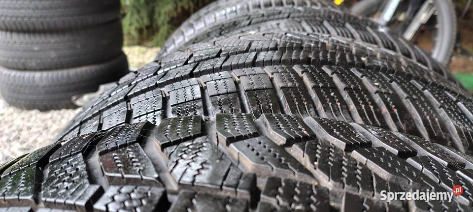 Komplet 4ch opony zimowe Hankook 22545R18 Wałdowo Szlacheckie