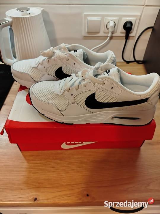 Buty męskie NIKE rozmiar 42 Nowy Starogród