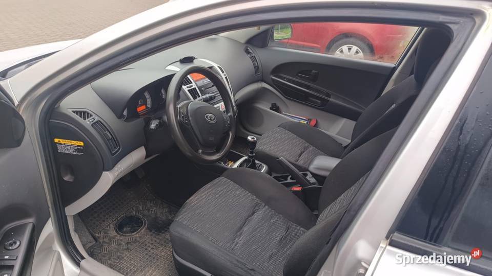 sprzedam zamienie na inne autko Cee'd Stargard