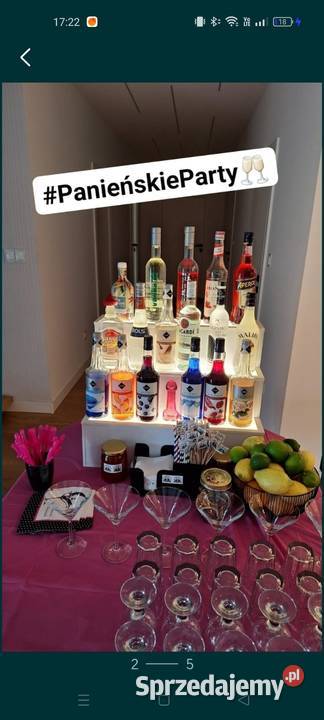 Wystawka podświetlana na alkohole