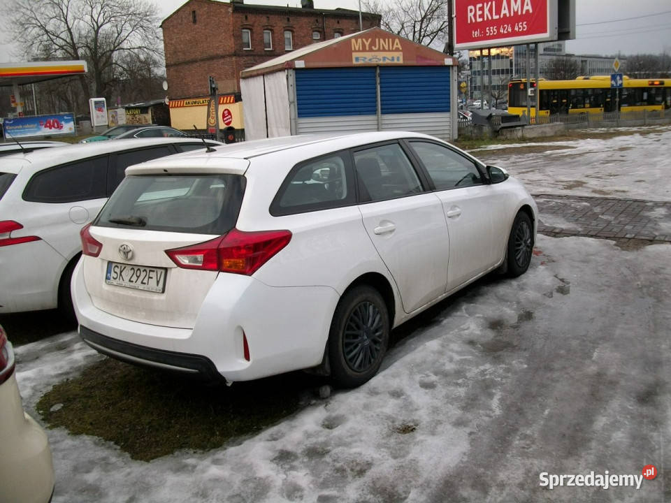 Toyota Auris 14 90 II 2012 śląskie