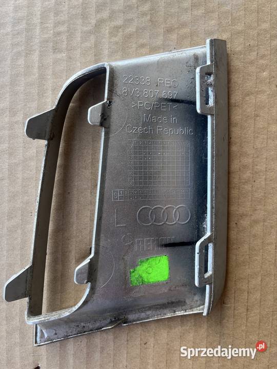 KRATKA ZDERZAKA LEWA AUDI A3 LIFT 16 8V3807697 wielkopolskie Międzychód sprzedam