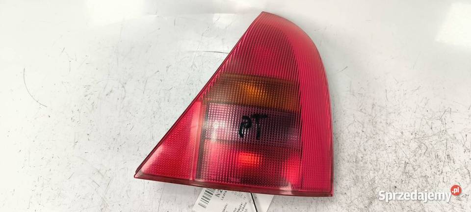 LAMPA PRAWA TYŁ RENAULT CLIO II osobowe Pozostałe Lipno