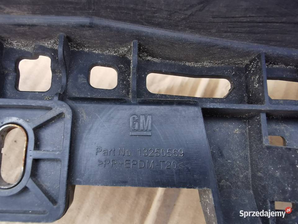 Maskownica osłona wzmocnienie pasa insignia A 1 Międzychód sprzedam