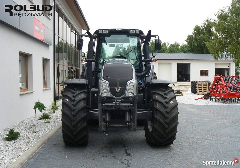 Ciągnik Valtra T133 HiTech maszyna nieuszkodzony Głuchów