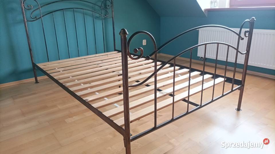 łóżka metalowe