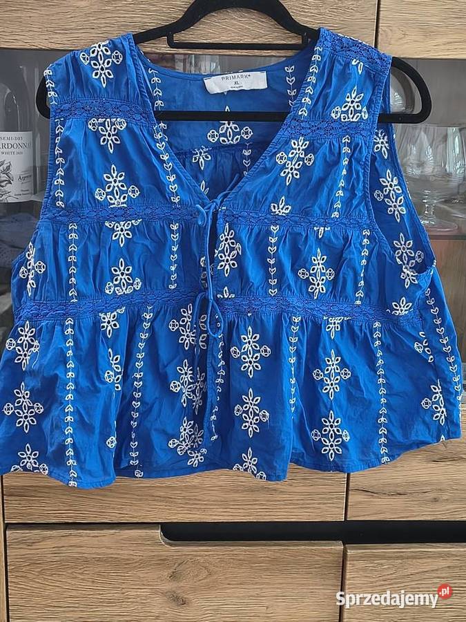 Bluzkakamizelka z haftem wiązana Bluzki i koszule