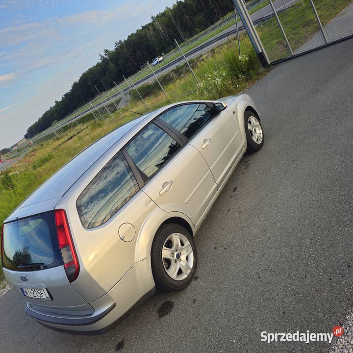Ford Focus Mk2 GHIA 16 TDCI Bogata wersja 300km Żanecin