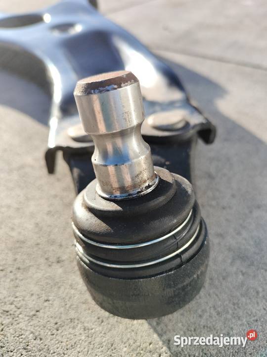 wahacz prawy przód kia carens IV Kobylnica