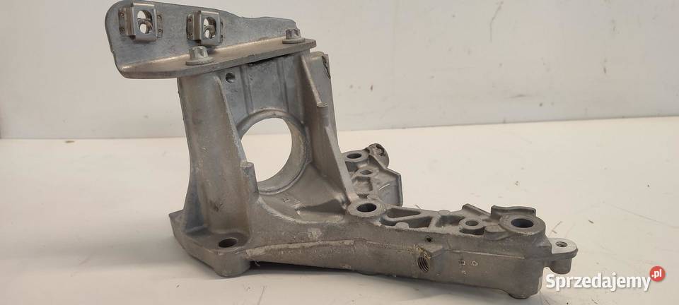 MERCEDES W247 ŁAPA SILNIKA A1771421500