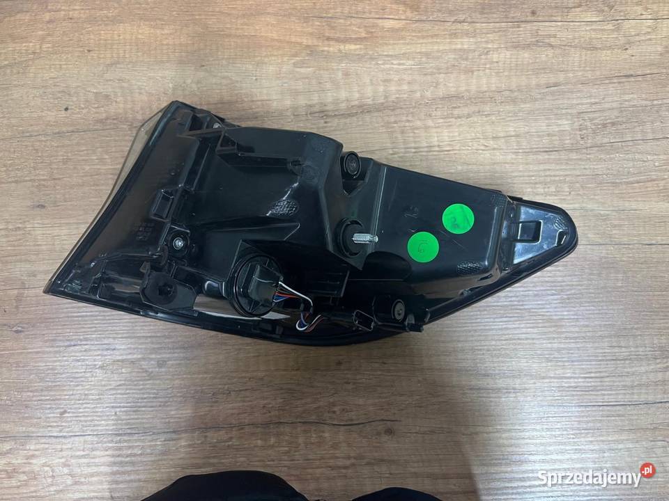 Lampa LP tył tylna Austral 2022 osobowe Radom sprzedam