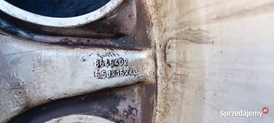 Volvo 16 5x108 Et 43 65J Volvo V70 S70 XC Volvo OE Opony i felgi Leszno