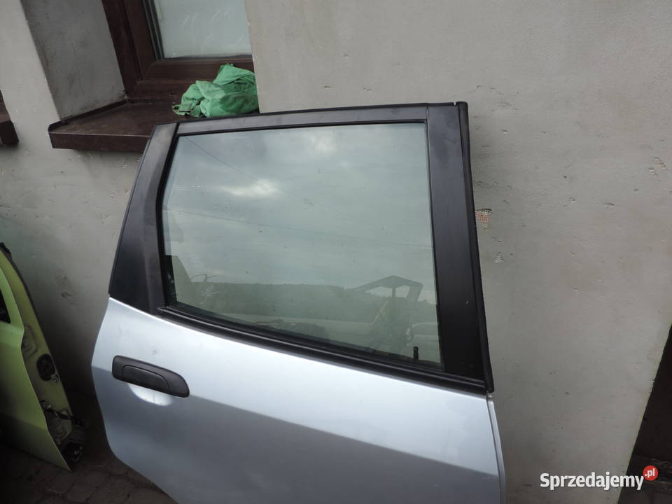 HONDA JAZZ II 02R DRZWI PRAWY TYŁ NH623M osobowe Drzwi Nowy Sącz