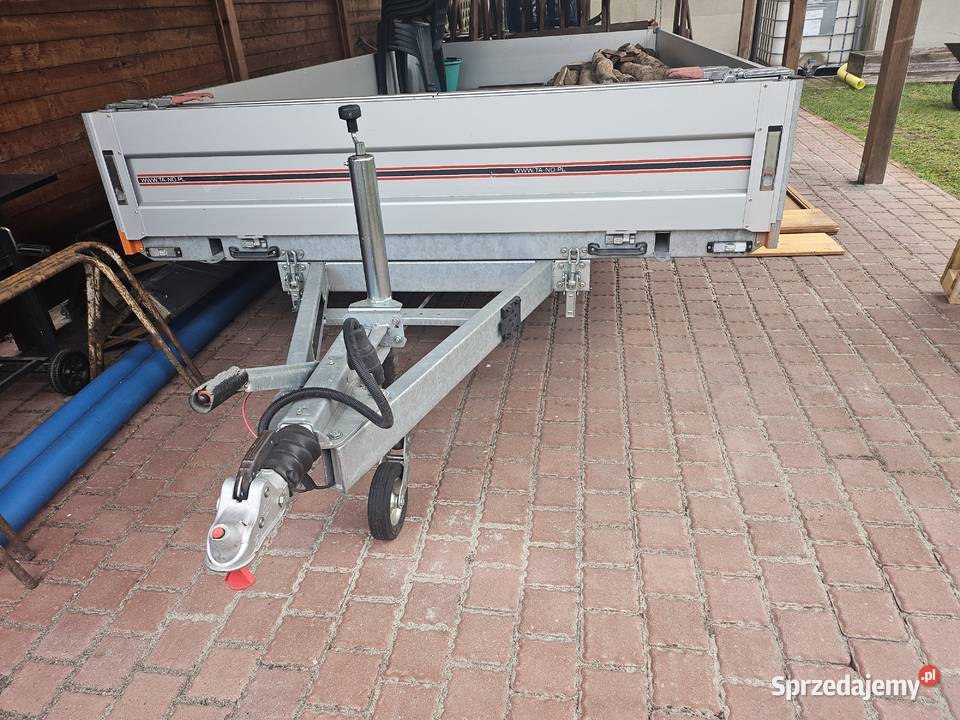 Przyczepa dwuosiowa platforma laweta uchylna Czerwieńsk