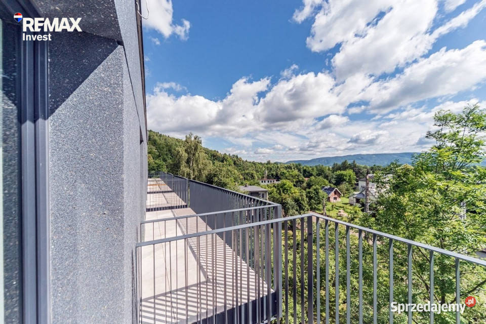Duże mieszkanie z antresolą i balkonem Buczkowice