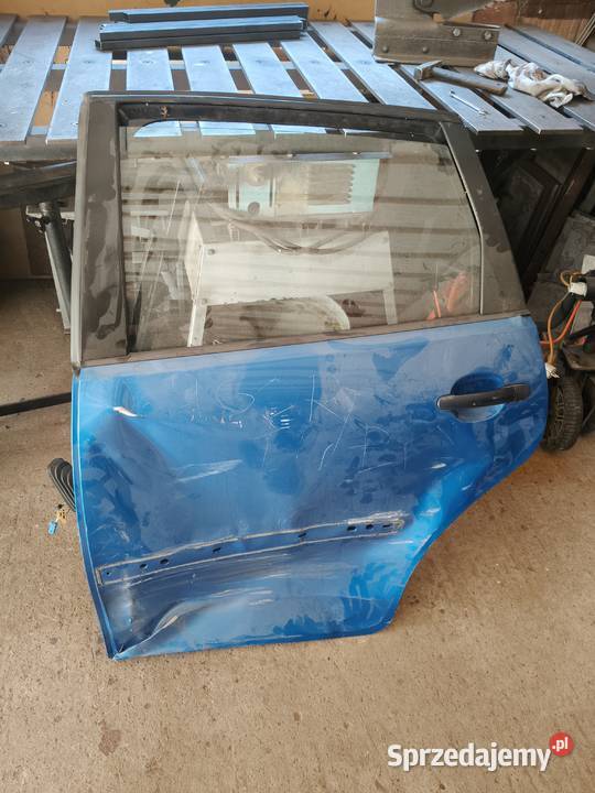 Tylnie lewe drzwi VW polo 2002