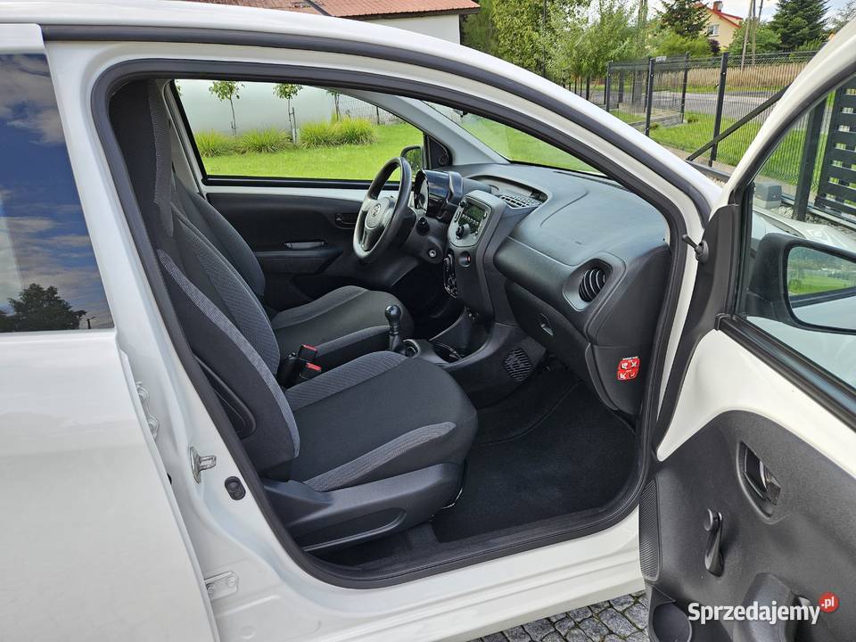 TOYOTA AYGO SalonPL 1WŁ 2020 10 LPG 72 160919 radio Aygo Sieradz
