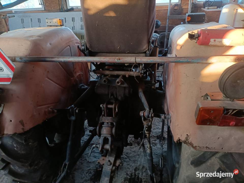 Uszkodzony Ursus C360 z papierami Ciągniki Czułczyce