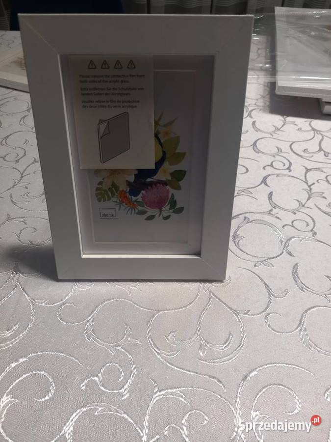 Zestaw 7 białych drewnianych ramek na zdjęcia w Gaj