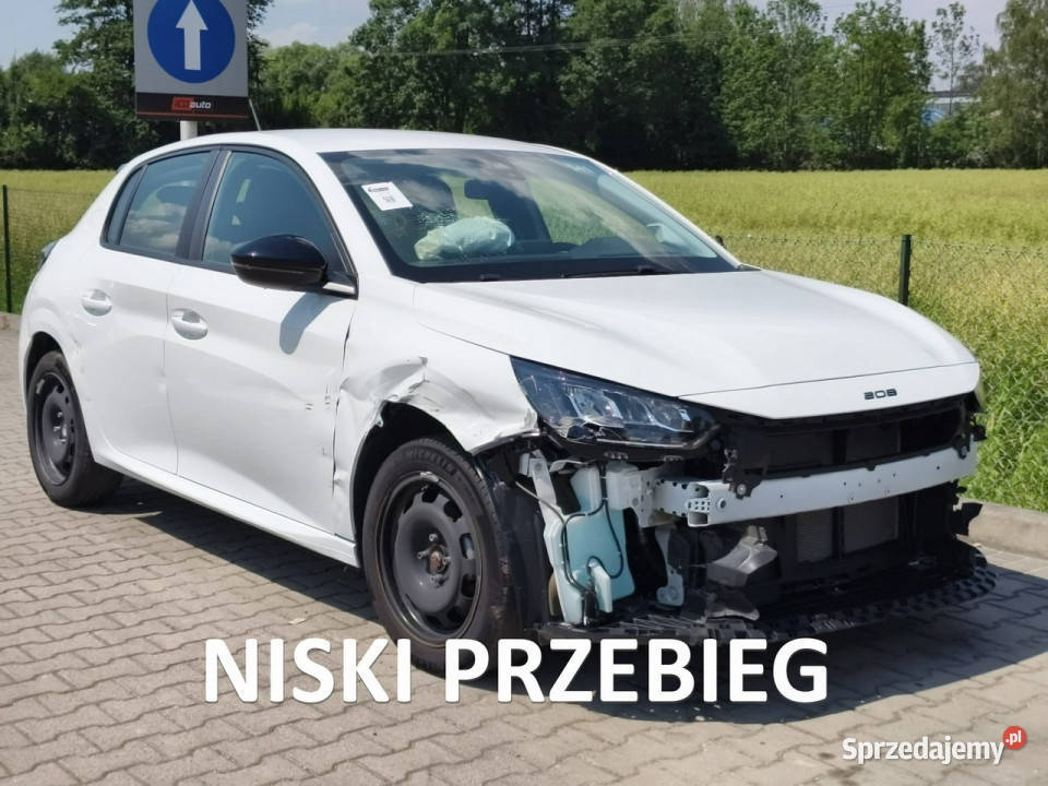 Peugeot 208 lifcie 12 benzyna 75 niski przebieg 208 Kęty
