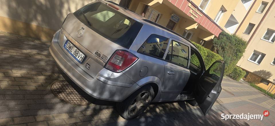 Opel astra h kombi nieuszkodzony Wołów