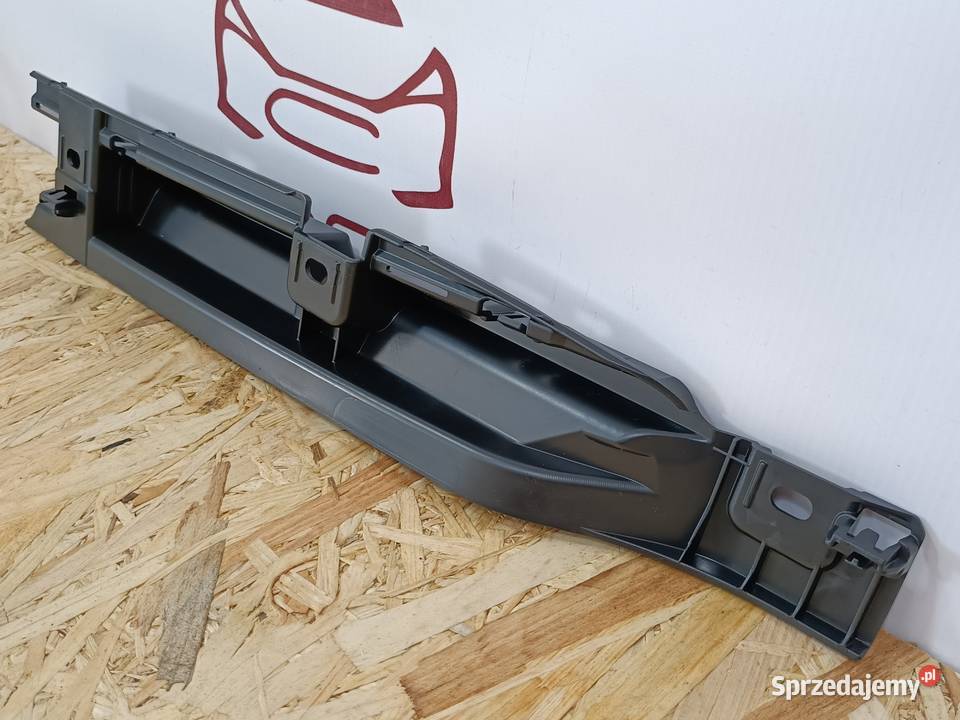 BMW 4 G26 ŚLIZG MOCOWANIE LISTWY PROGOWEJ TYLNA Pleszew