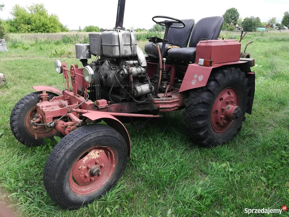 Ciągnik sam Wytyczno sprzedam