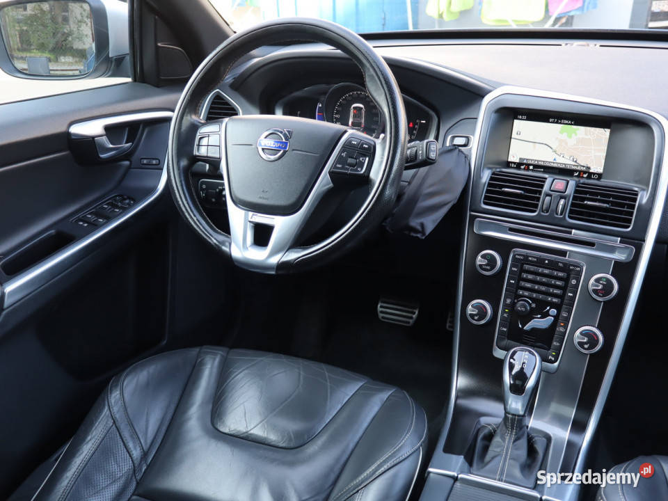 Volvo XC60 D3 relingi dachowe Katowice sprzedam