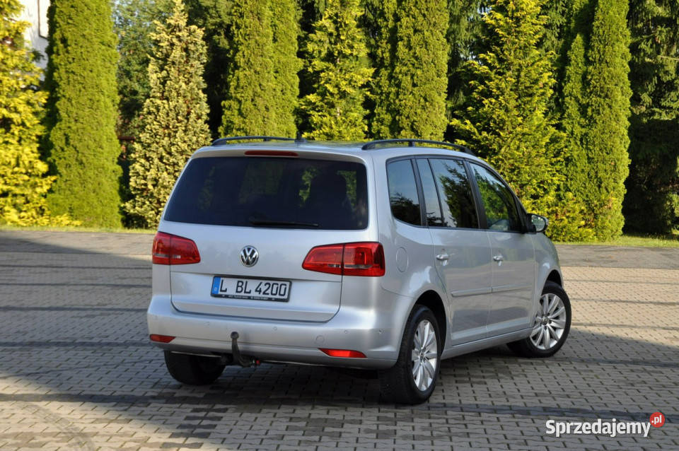 Volkswagen Touran 16TDI105Duża gniazdo USB
