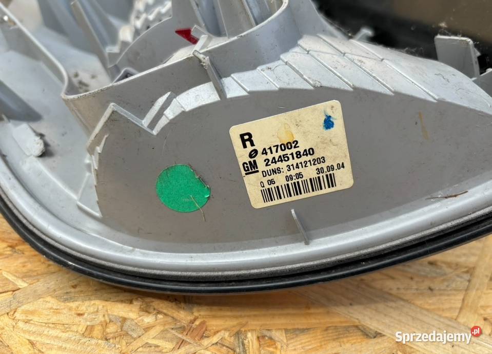 LAMPA PRAWA TYLNA OPEL ASTRA H 3 III KOMBI prawe Międzychód sprzedam