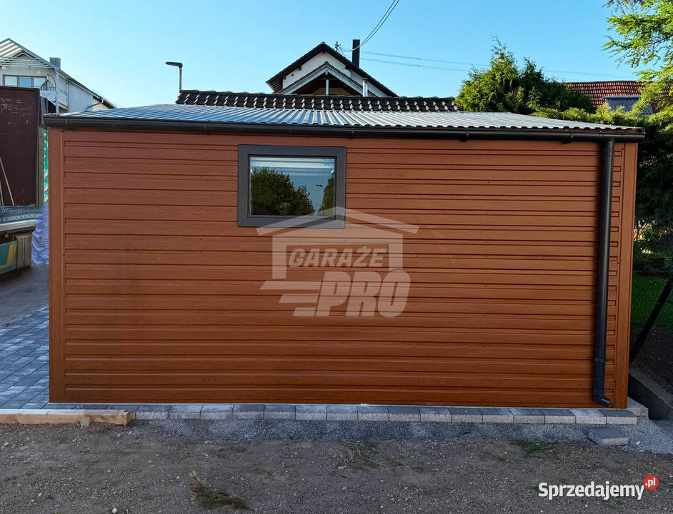 Garaz blaszany 5x6 m wiata 2x6 m brama