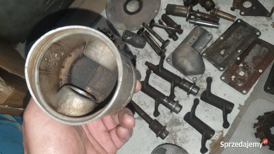 Junak m10 tłok na 4 szlif org prl 7600mm używany Dobrzejów