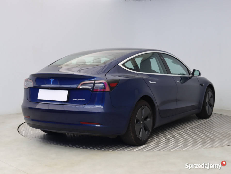 Tesla Model 3 Long Range 4WD 78kWh Rok produkcji 2019 Piaseczno