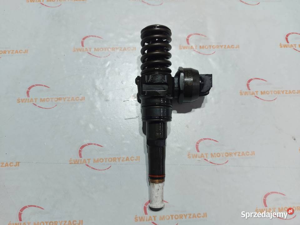 VW Touareg 50 V10 TDI 313 AYH 195 wtryskiwacz Wtryskiwacze