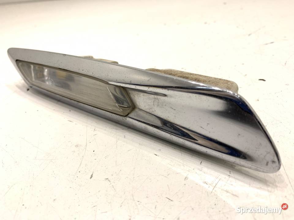 KIERUNKOWSKAZ LEWY PRZÓD BMW F11 7154167 0917 sprzedam