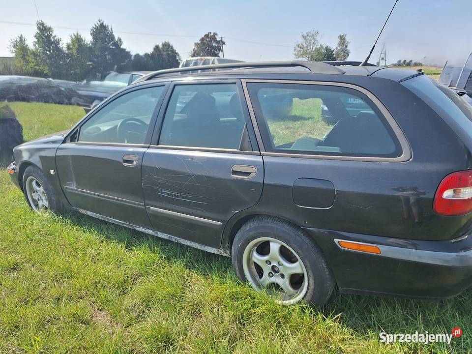 Samochód Volvo V40 19D 01R CZĘŚCI osobowe Wisznice