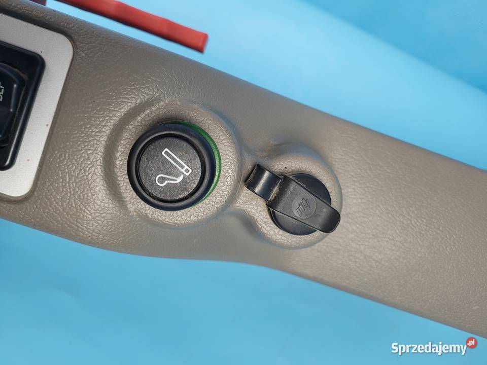 CASE IH PUMA 145 12r OSŁONA POKRYWA SŁUPKA C Kolno