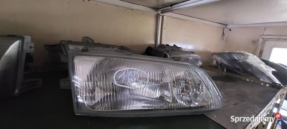 HYUNDAI H1 H1 PRAWA LAMPA REFLEKTOR ORYGINAŁ osobowe Byków sprzedam