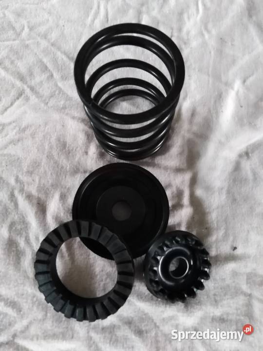 PODUSZKI BELKI SILNIKA 126p Kurów sprzedam