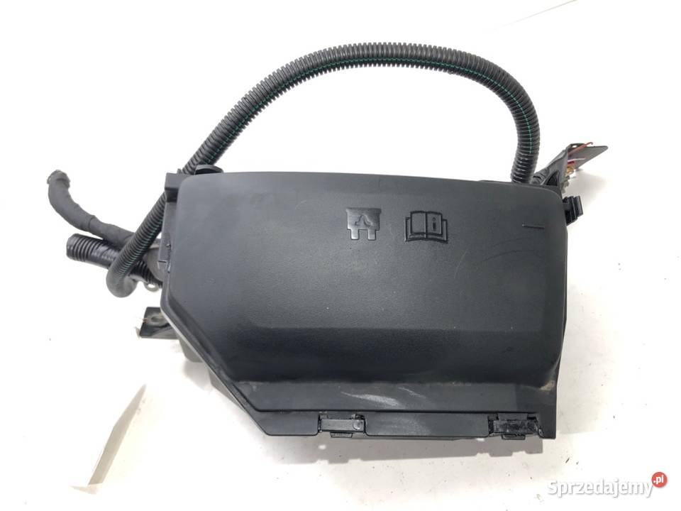 SKRZYNKA BEZPIECZNIKÓW FORD GALAXY II Van osobowe