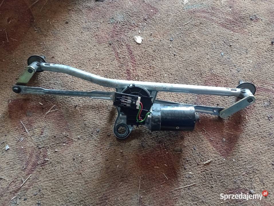 Mechanizm wycieraczek przód bmw e46
67638362155 Kamieniec