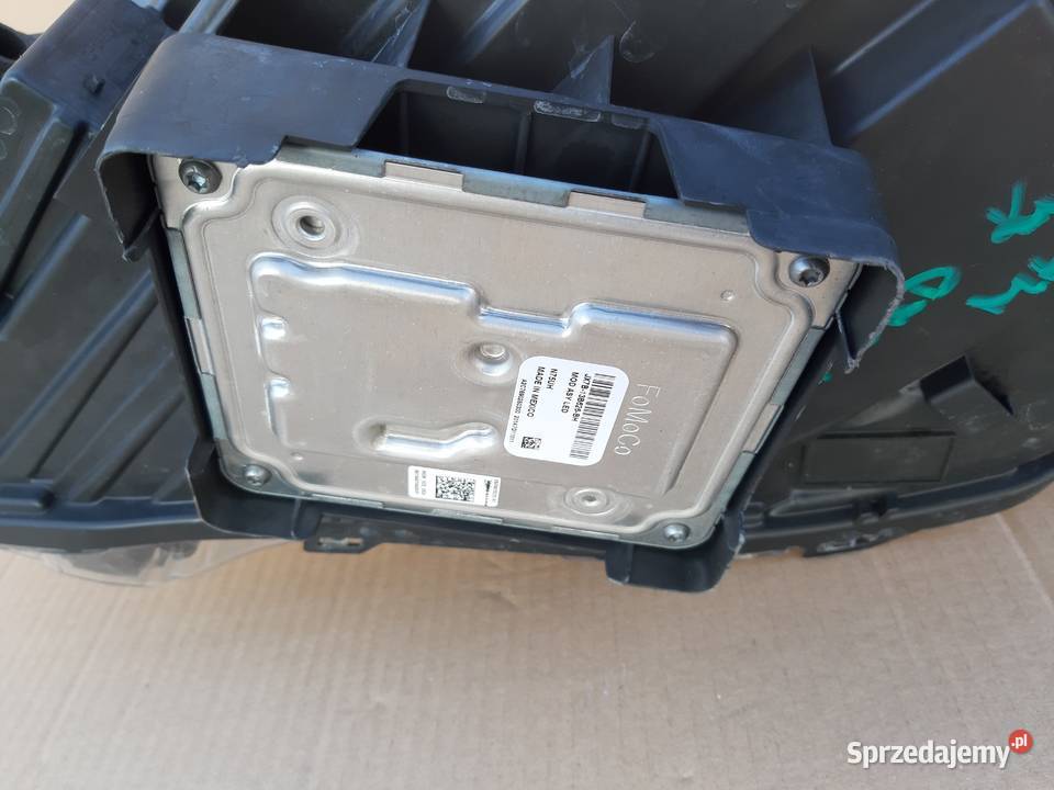 FORD KUGA MK3 ESCAPE REFLEKTOR PRAWY LAMPA FULL lampy przednie lubuskie Trzciel