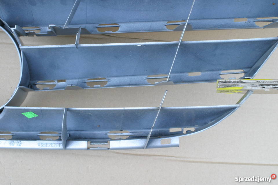 MERCEDES BKLASA W169 W245 ATRAPA KRATKA GRILL osobowe Bieleń