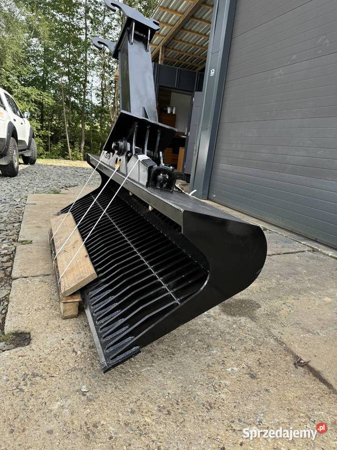 Łyżka skarpowa hydrauliczna ażurowa 220 z Mszana Dolna