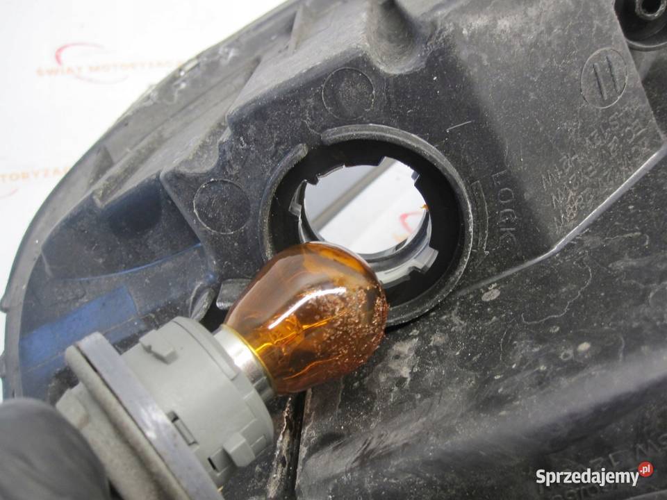 KIA SOUL 09r lampa prawa przód ANGLIK Kielce sprzedam