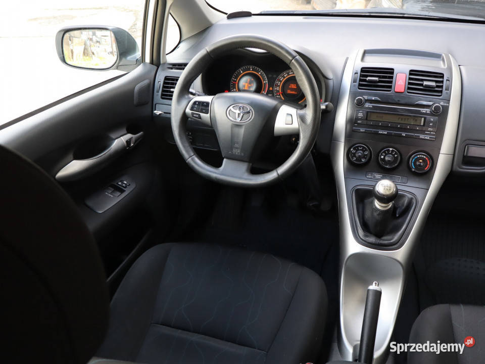Toyota Auris 14 D4D manualna Auris Katowice sprzedam