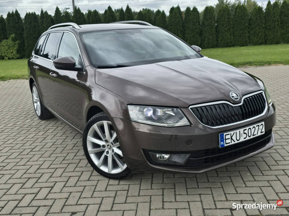 koda Octavia 12Turbo reflektory ksenonowe