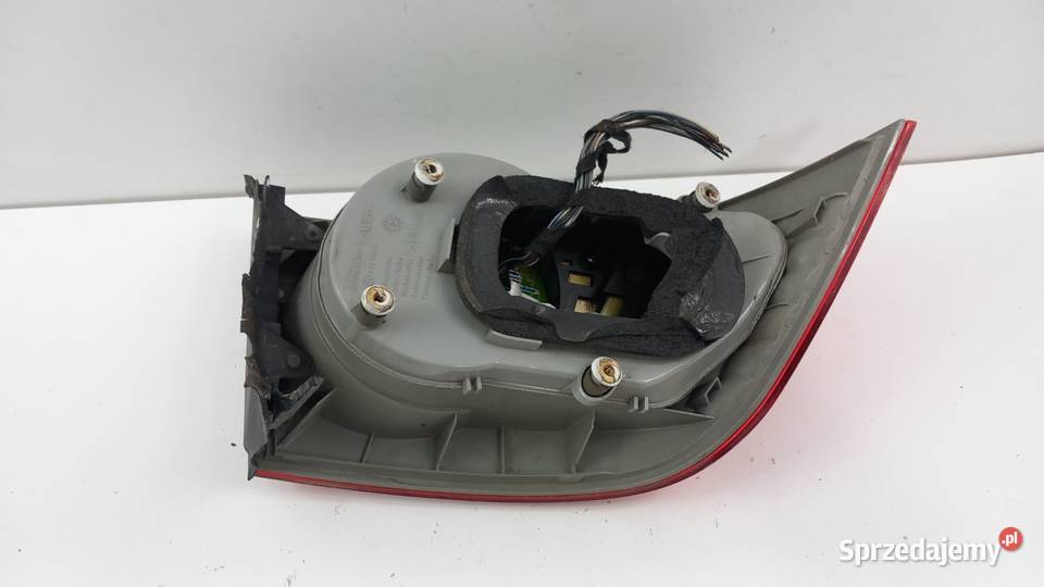 VW PHAETON LAMPA TYŁ PRAWA EU LED osobowe Oświetlenie